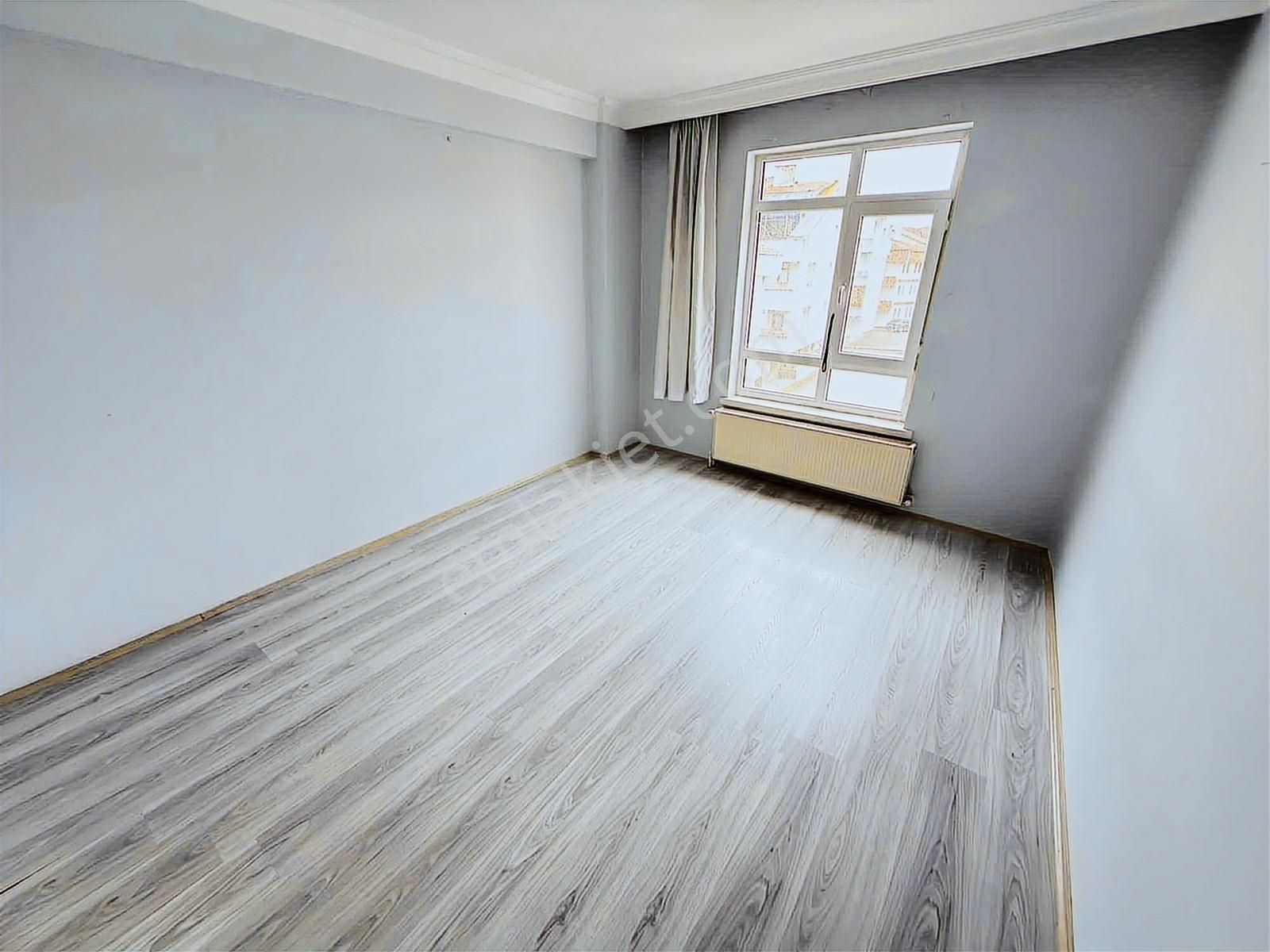Sezgin Cad. Yakını 5+1 250m² 2.kat Ful Yapılı Kapalı Teraslı Gny - Görsel 5