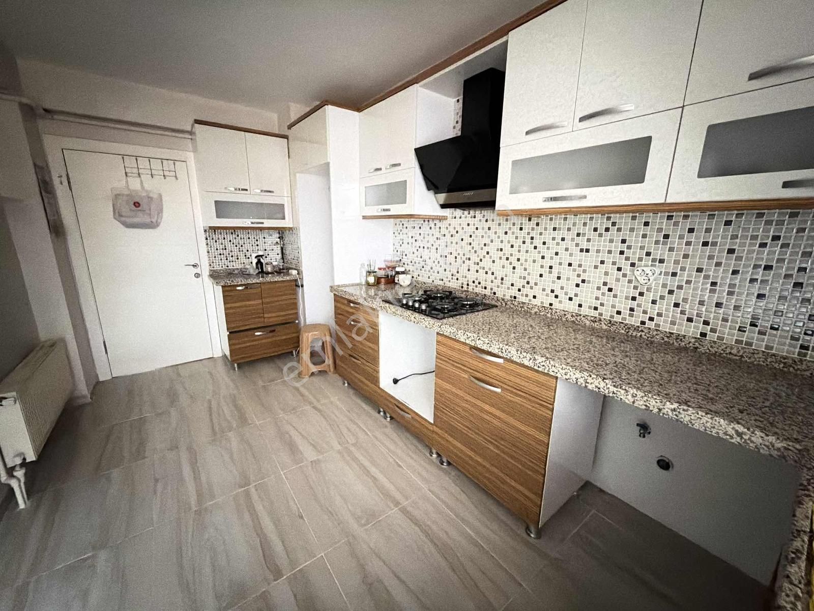 Sezgin Cad. Yakını 5+1 250m² 2.kat Ful Yapılı Kapalı Teraslı Gny - Görsel 21