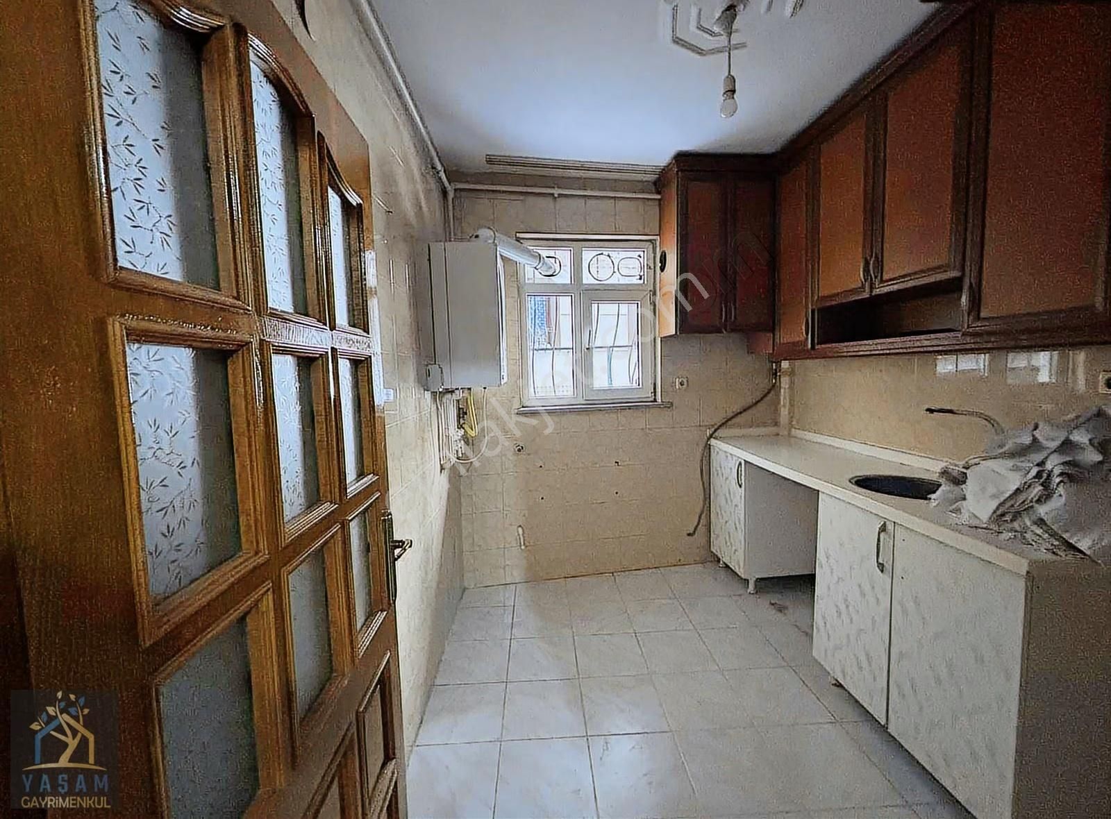 Yaşam'dan Menderes Mah Kiralık 1+1 Daire Metroya Yakın - Görsel 9