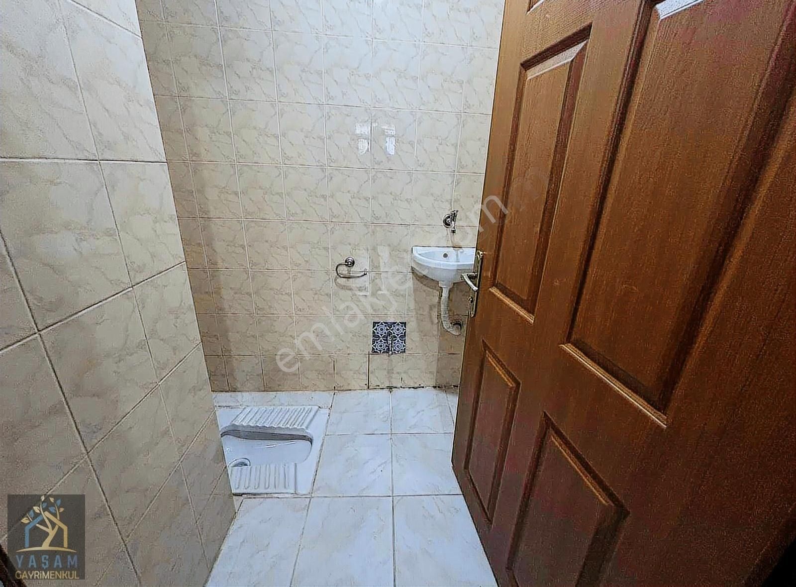 Yaşam'dan Menderes Mah Kiralık 1+1 Daire Metroya Yakın - Görsel 7