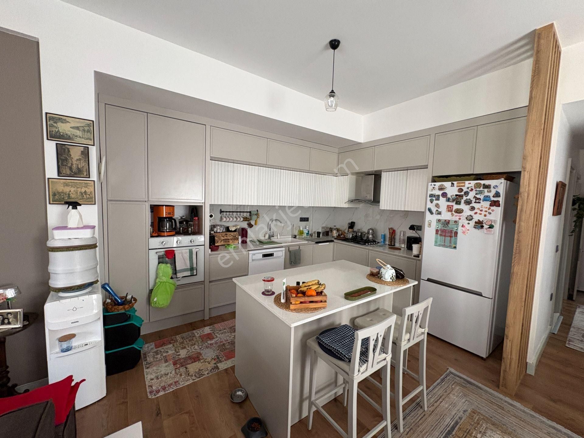 Milas Güneş Mahallesinde Bahçeli 4+1 Kiralık Dubleks Villa - Görsel 15