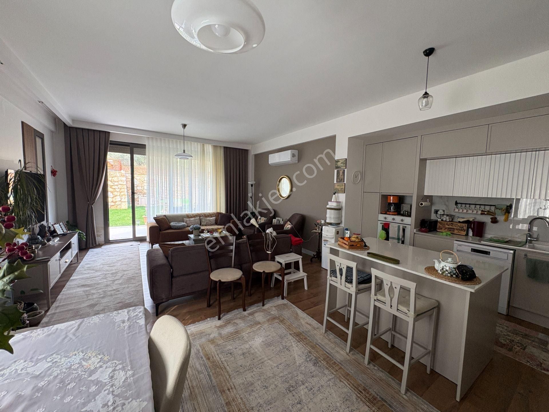 Milas Güneş Mahallesinde Bahçeli 4+1 Kiralık Dubleks Villa - Görsel 17