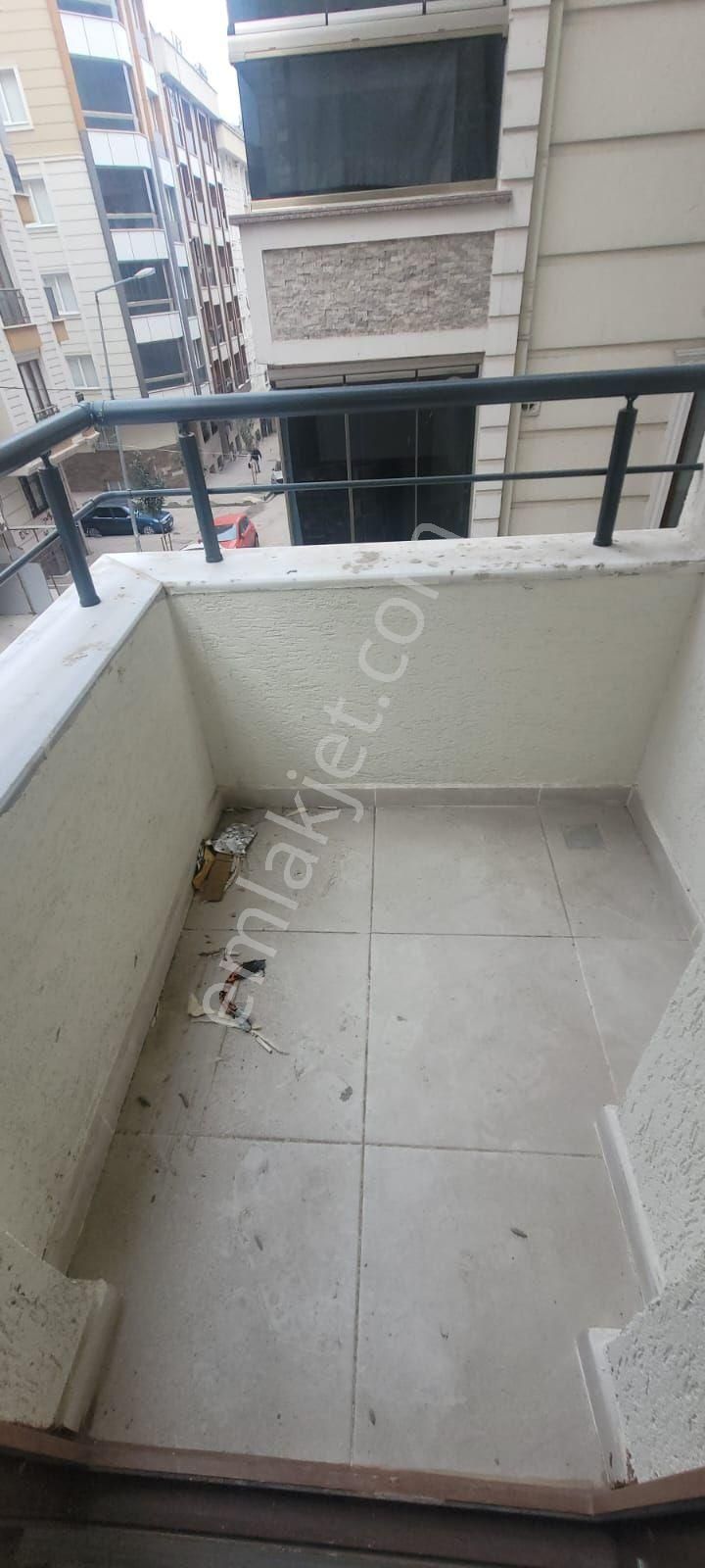 S.evler Merkezde Metrobüse 9dk.yeni Binada Sıfır 2+1 80m2 Ultralux Kiralik 1.kat - Görsel 8