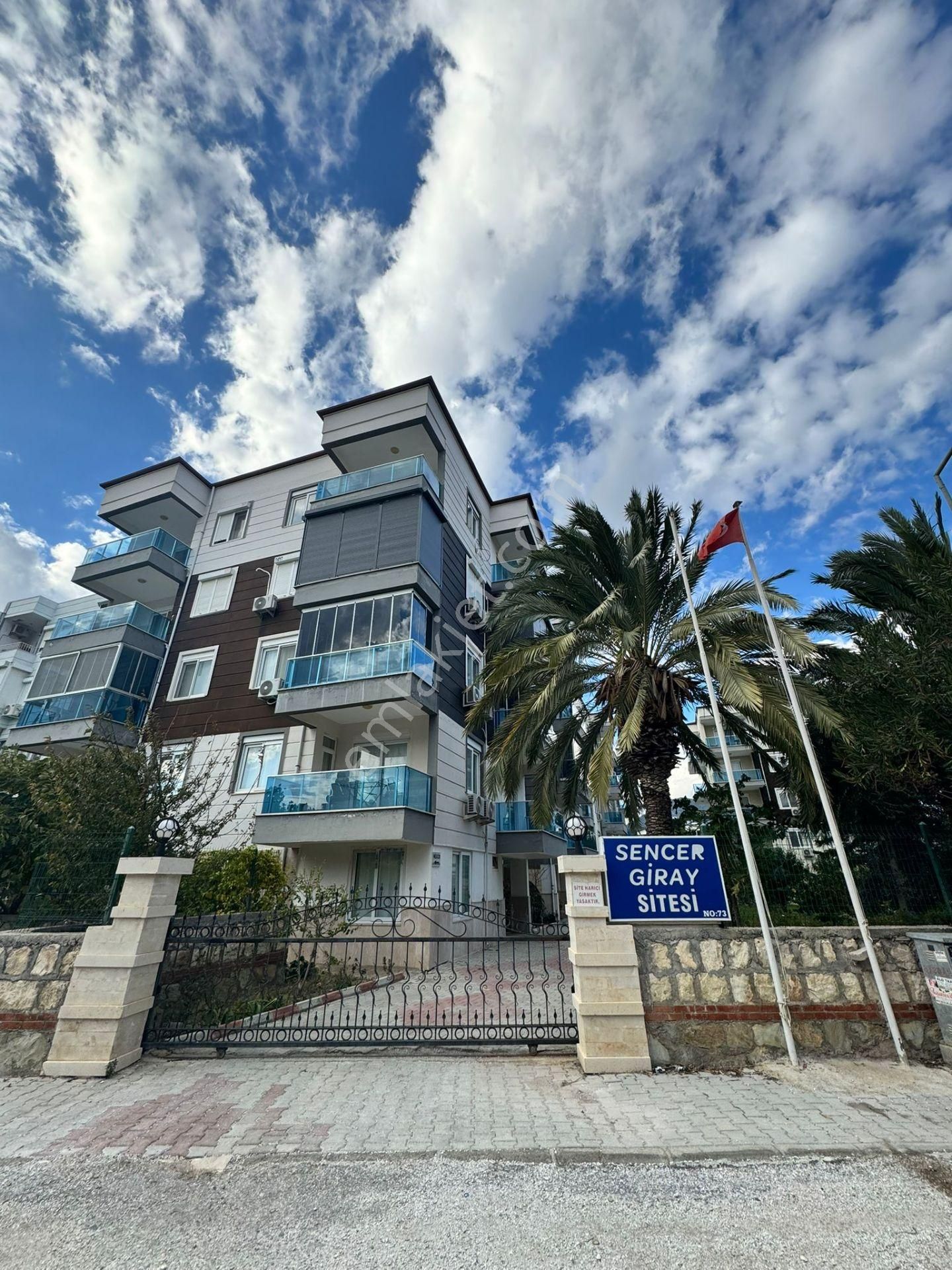 Anamur Güzelyurt Mahallesi Sencer Giray Sitesinde Satılık Ve Kiralık 2+1, 3+1 Daireler - Görsel 18