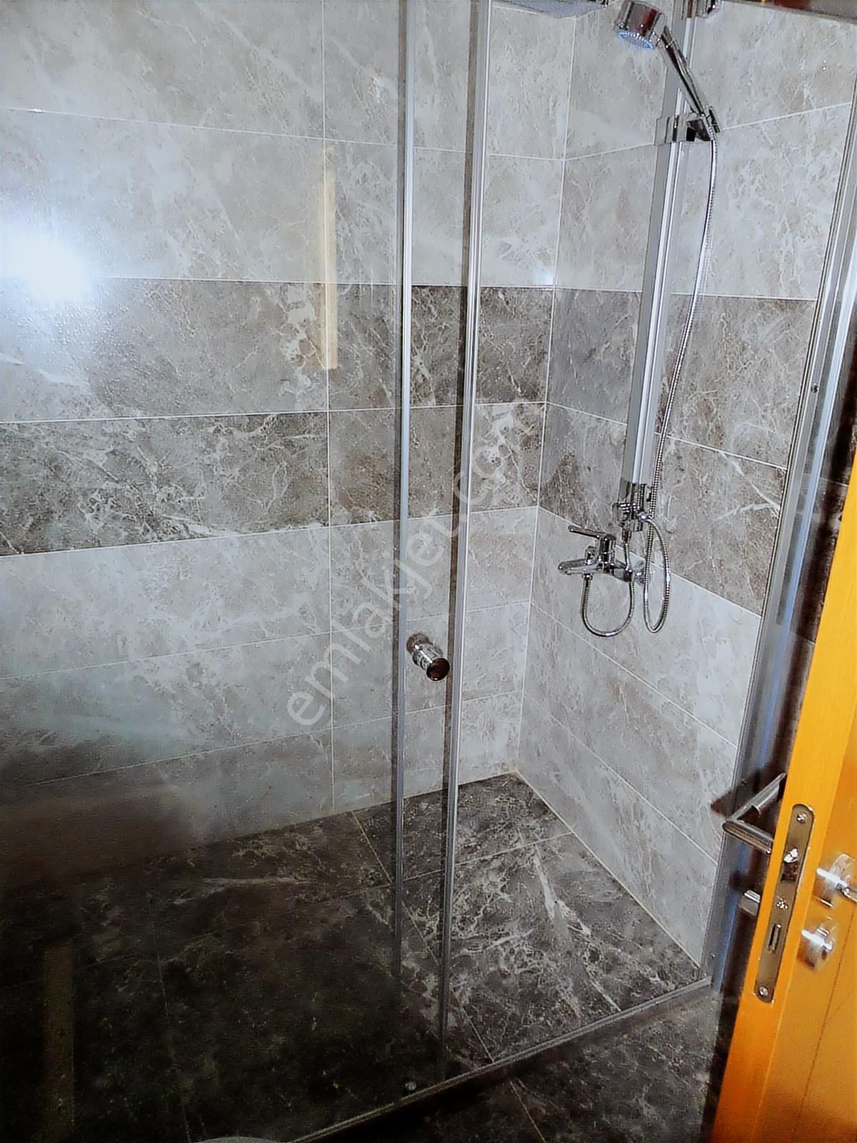 Metroya Yakın Aile Sitesinde Deniz Manzaralı Havuzlu 2 Banyolu - Görsel 21