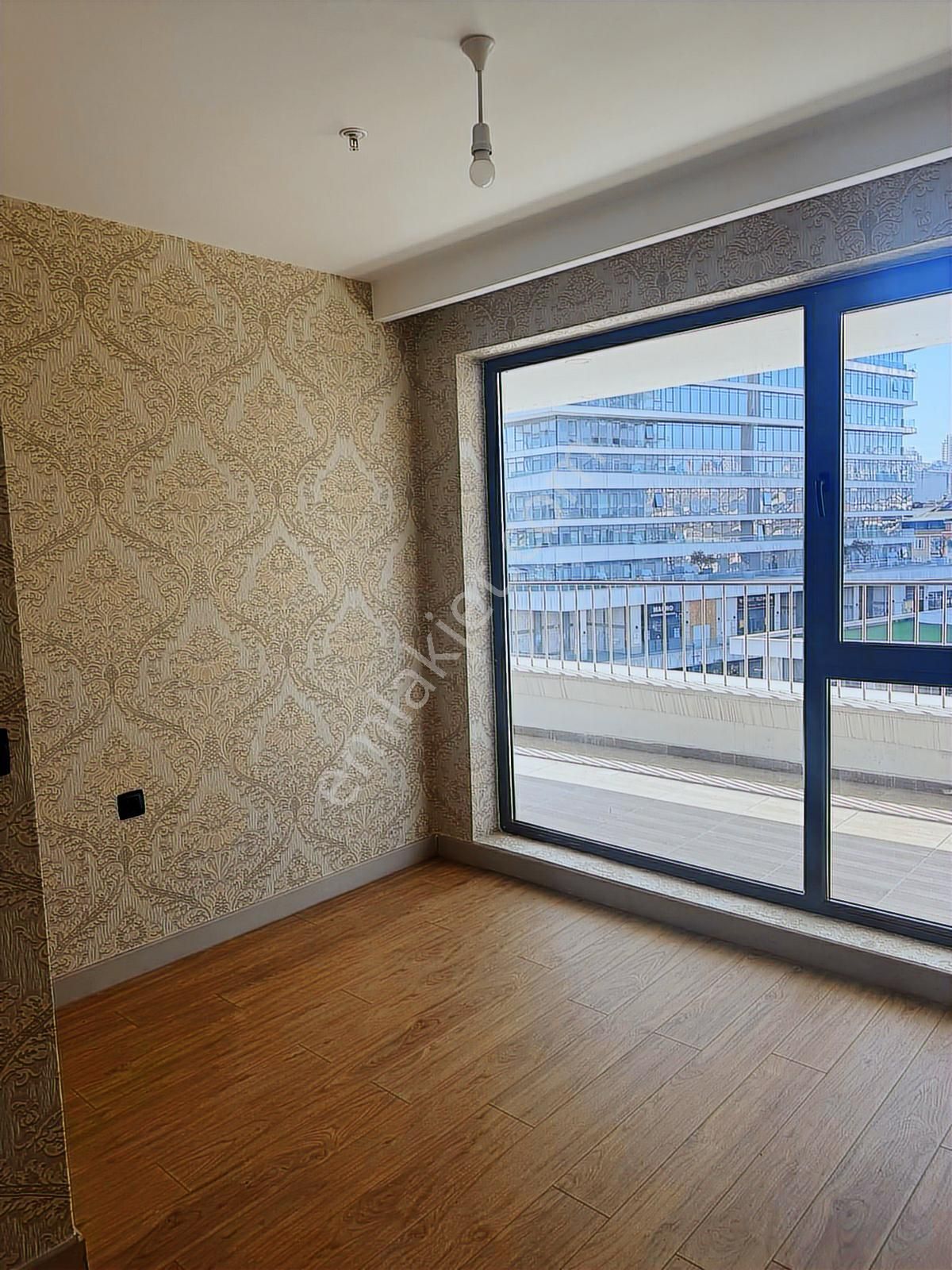 Alizeden Sefaköy İnönü De Yeni Bina Kısa Kat Özel Deko Boş - Görsel 17