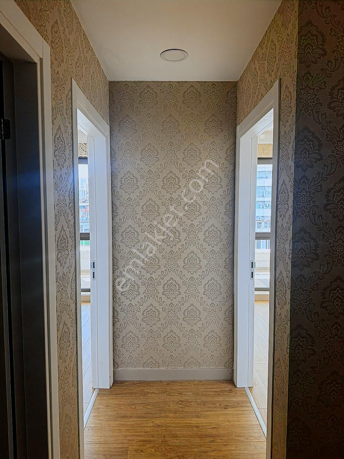 Alizeden Sefaköy İnönü De Yeni Bina Kısa Kat Özel Deko Boş - Görsel 3