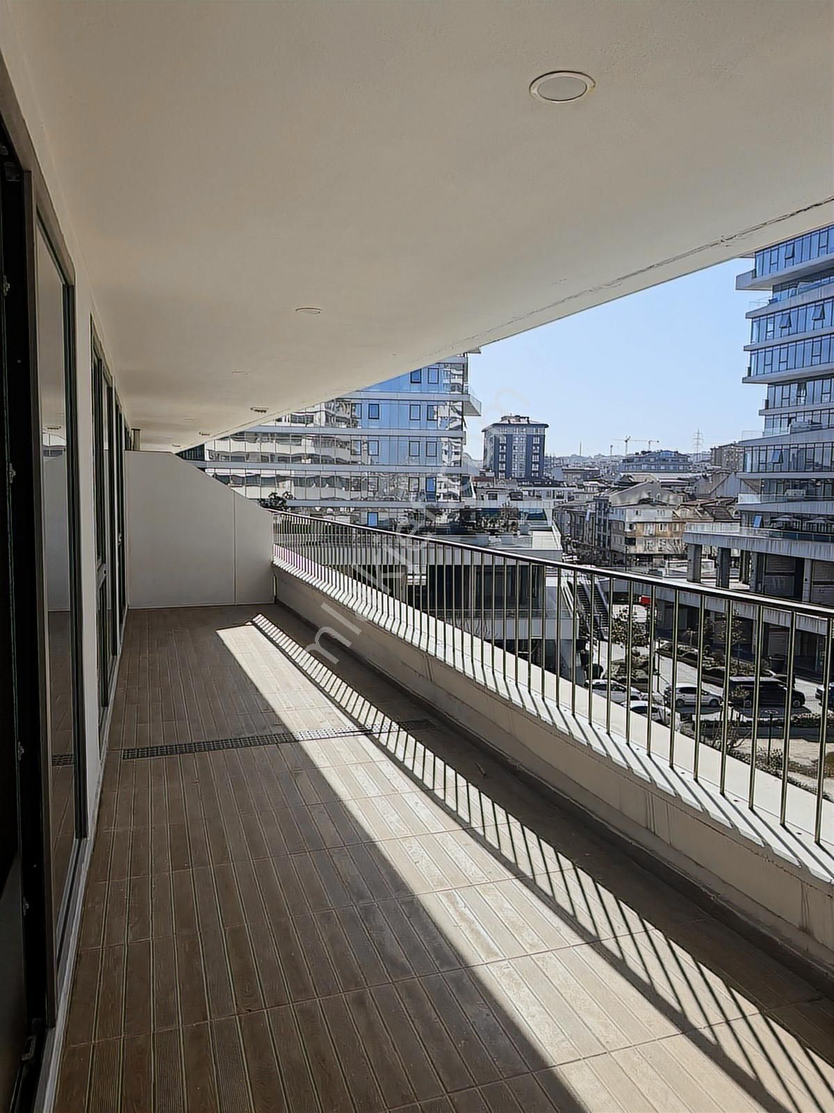 Alizeden Sefaköy İnönü De Yeni Bina Kısa Kat Özel Deko Boş - Görsel 30