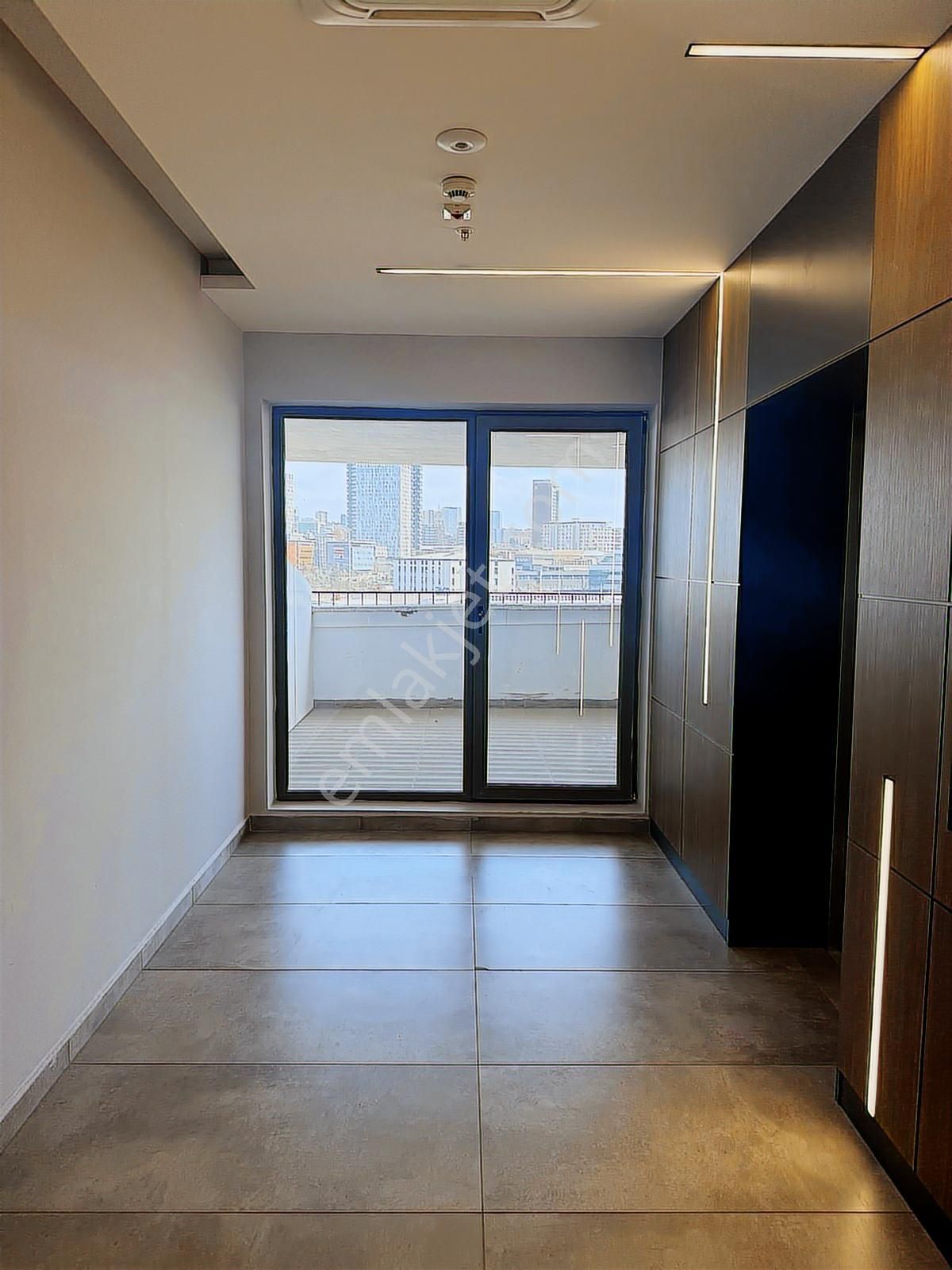 Alizeden Sefaköy İnönü De Yeni Bina Kısa Kat Özel Deko Boş - Görsel 10