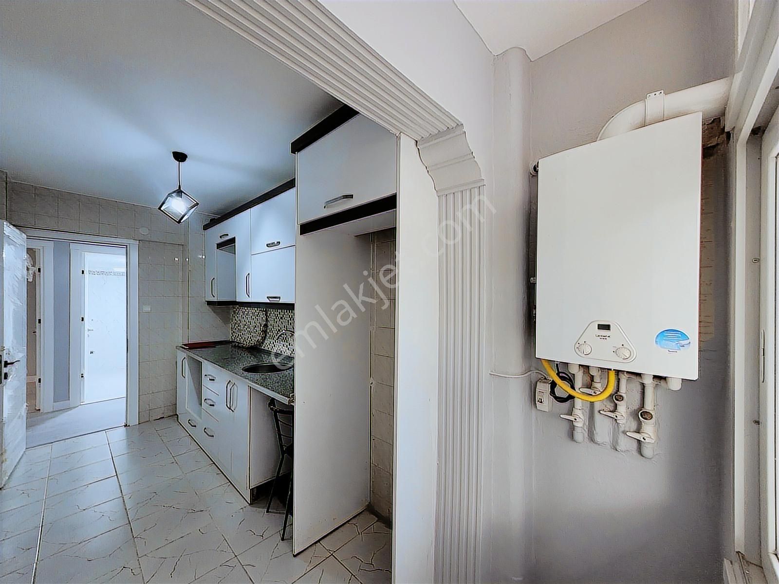 Buca Belediyesi Yakını 3+1 Kiralık Daire - Görsel 2