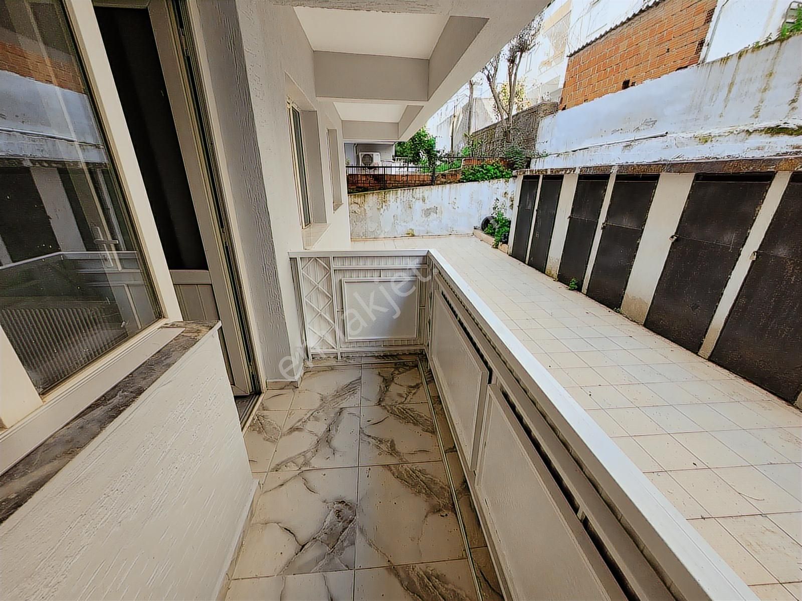 Buca Belediyesi Yakını 3+1 Kiralık Daire - Görsel 9