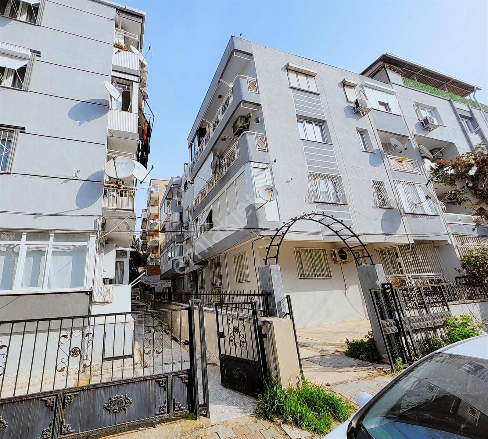 Buca Belediyesi Yakını 3+1 Kiralık Daire