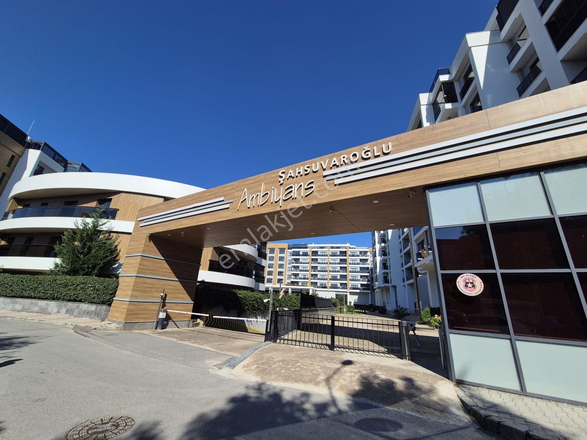 Tuzla’nın Prestijli Projesinde Peyzaj Ve Havuz Cepheli, Full Eşyalı 2+1 Kiralık Daire - Görsel 16