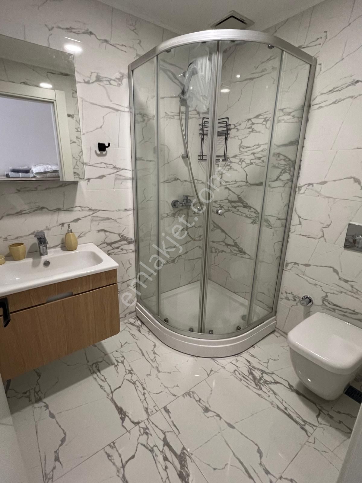 Tuzla’nın Prestijli Projesinde Peyzaj Ve Havuz Cepheli, Full Eşyalı 2+1 Kiralık Daire - Görsel 20