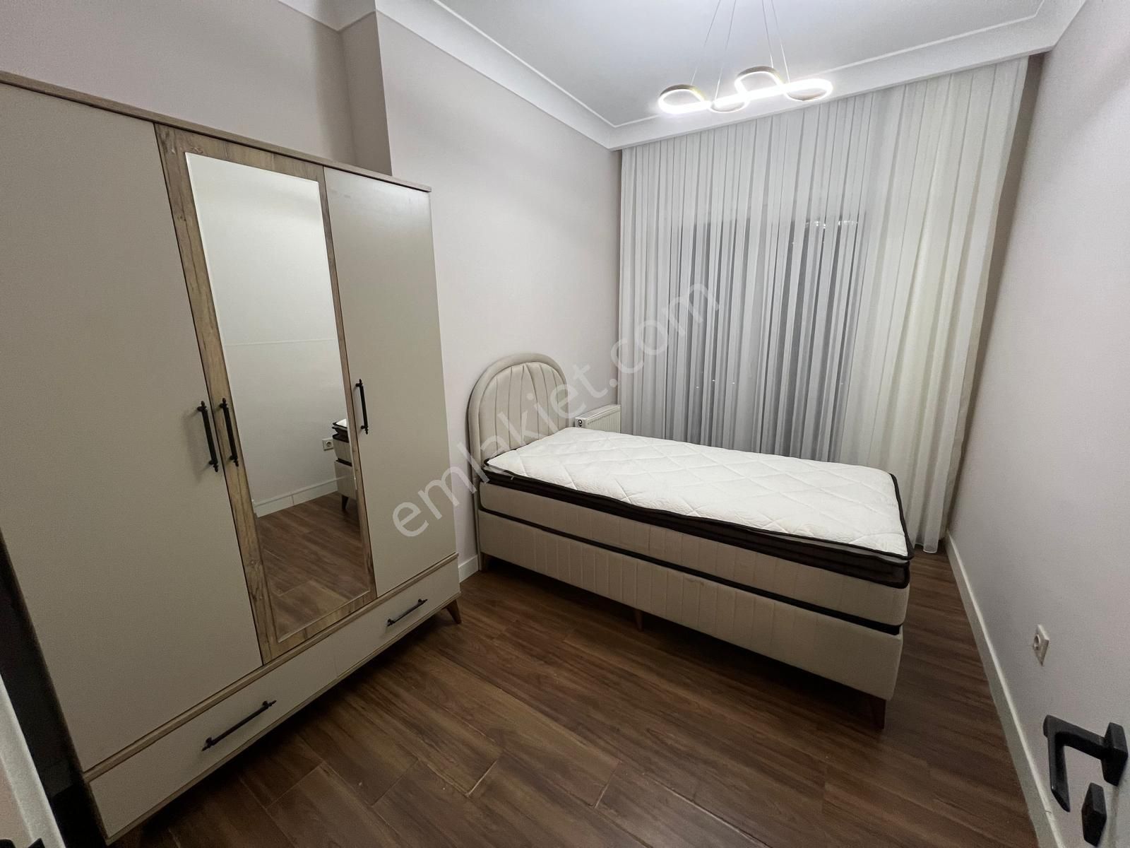 Tuzla’nın Prestijli Projesinde Peyzaj Ve Havuz Cepheli, Full Eşyalı 2+1 Kiralık Daire - Görsel 6