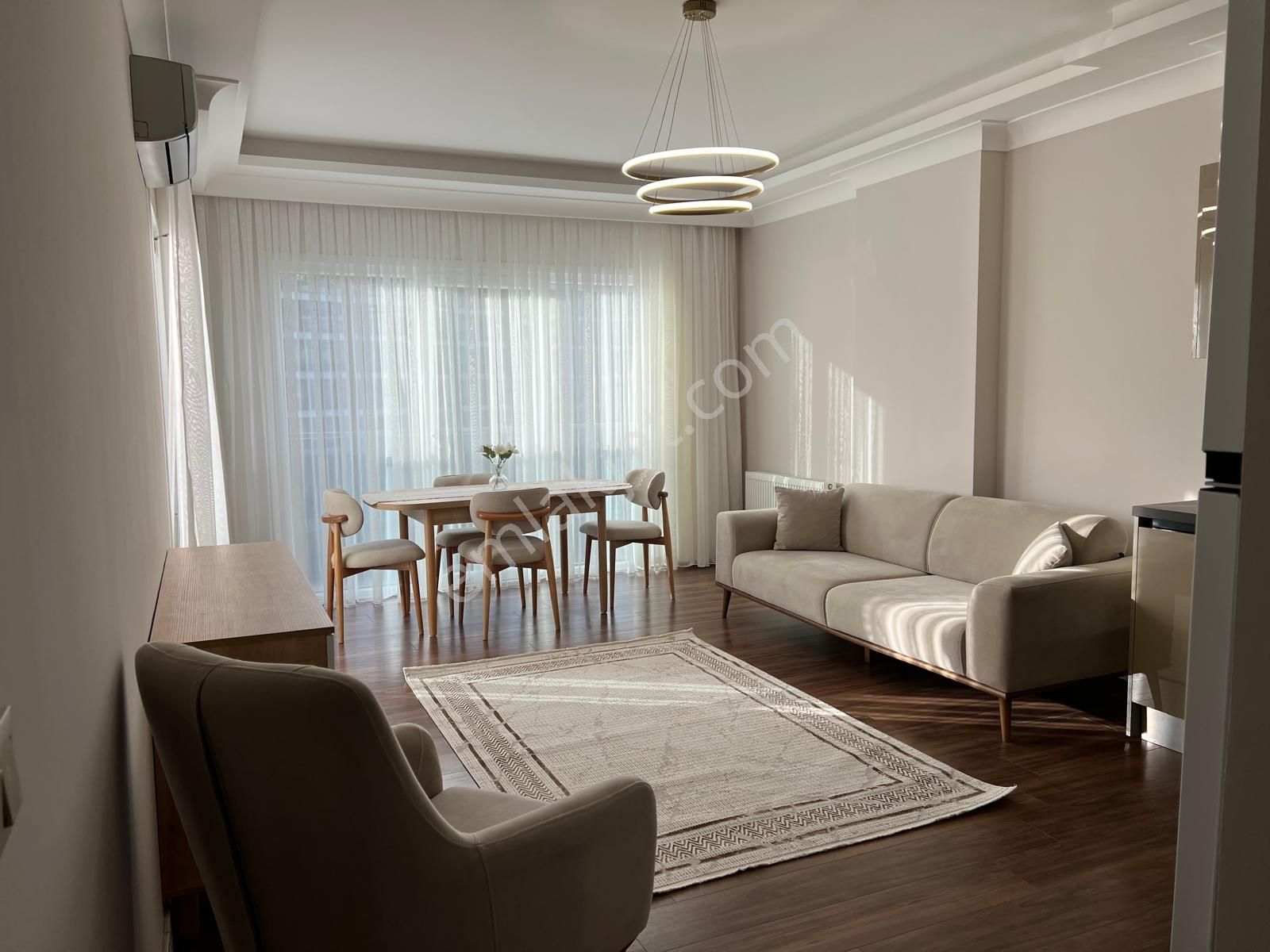 Tuzla’nın Prestijli Projesinde Peyzaj Ve Havuz Cepheli, Full Eşyalı 2+1 Kiralık Daire - Görsel 2