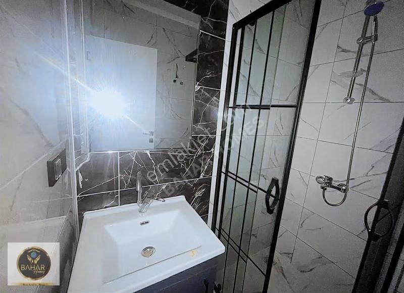 Denıze 100 Metre Üniversite Bölgesi Kıraya Verirken Ve Satarken - Görsel 5