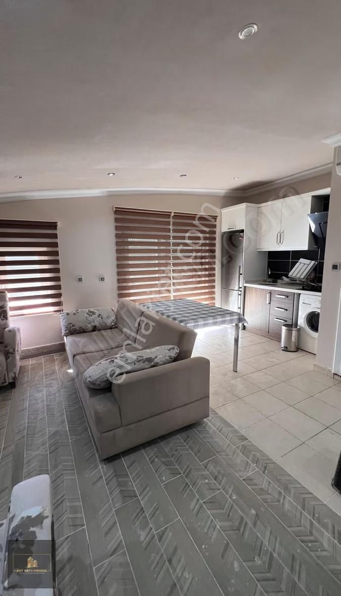 Kültür Kafeler Arkası Lüks Eşyalı Çatı Kati - Görsel 8