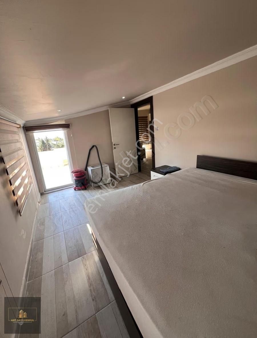 Kültür Kafeler Arkası Lüks Eşyalı Çatı Kati - Görsel 13