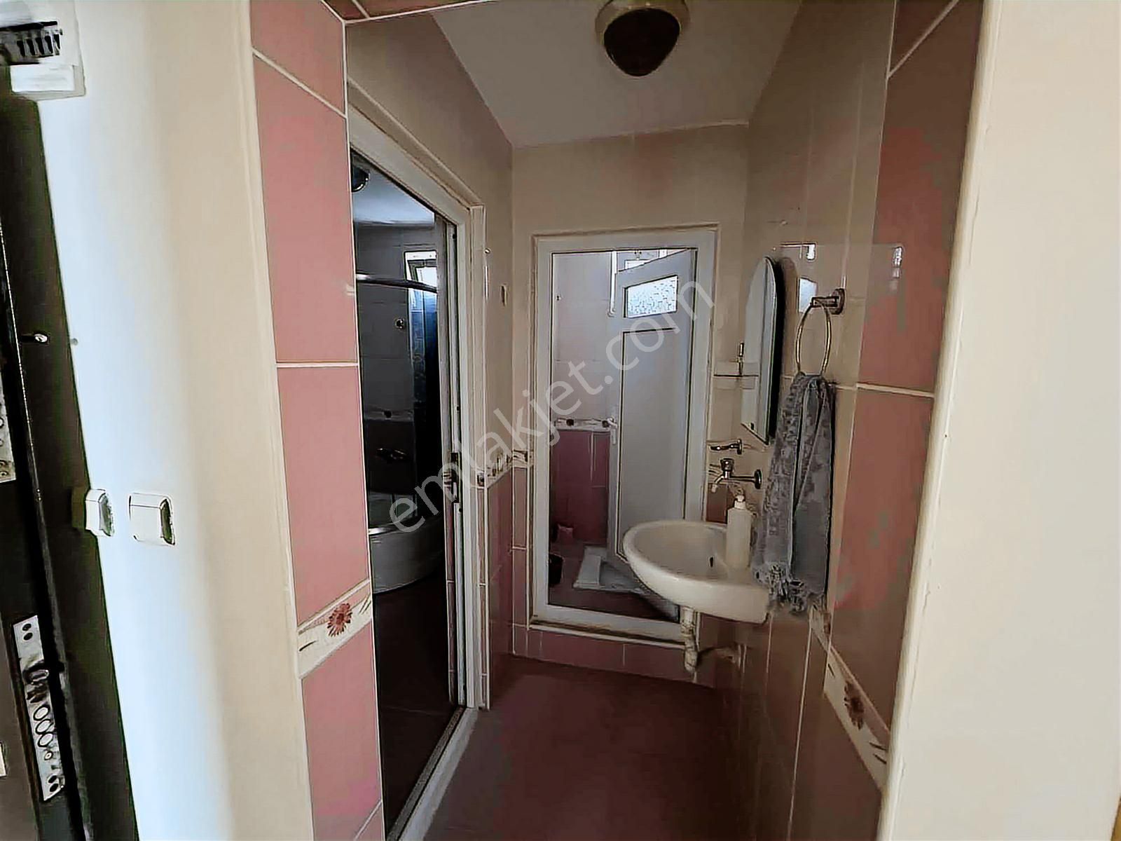 Fevzipaşa Mah Satılık Arakat 3+1 - Görsel 17