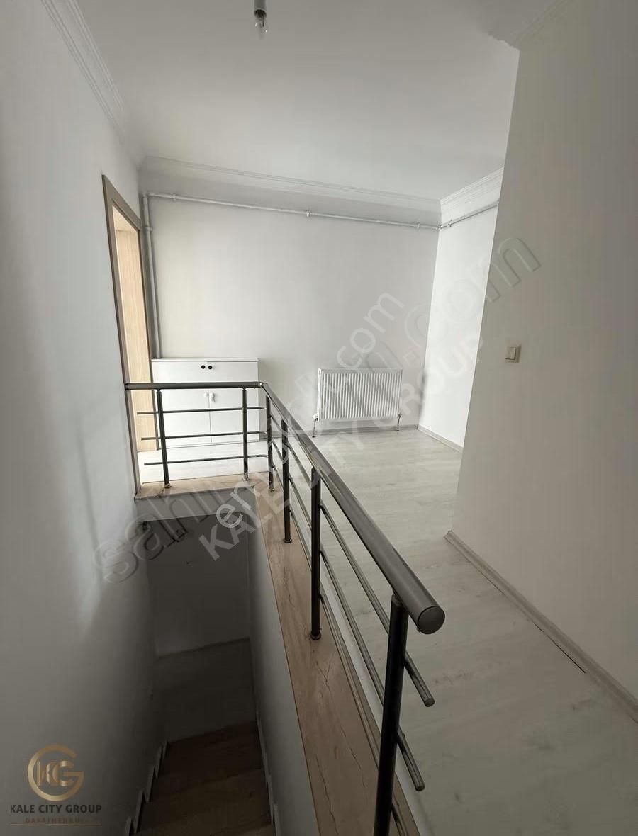 Biga Muammer Aksoy Cd. Üzeri Satılık 3+1 Dubleks Daire 210 M2 - Görsel 15