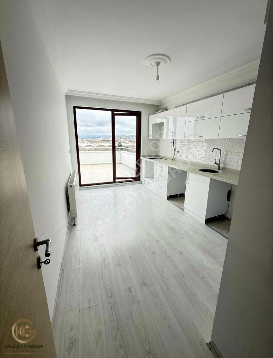 Biga Muammer Aksoy Cd. Üzeri Satılık 3+1 Dubleks Daire 210 M2 - Görsel 2