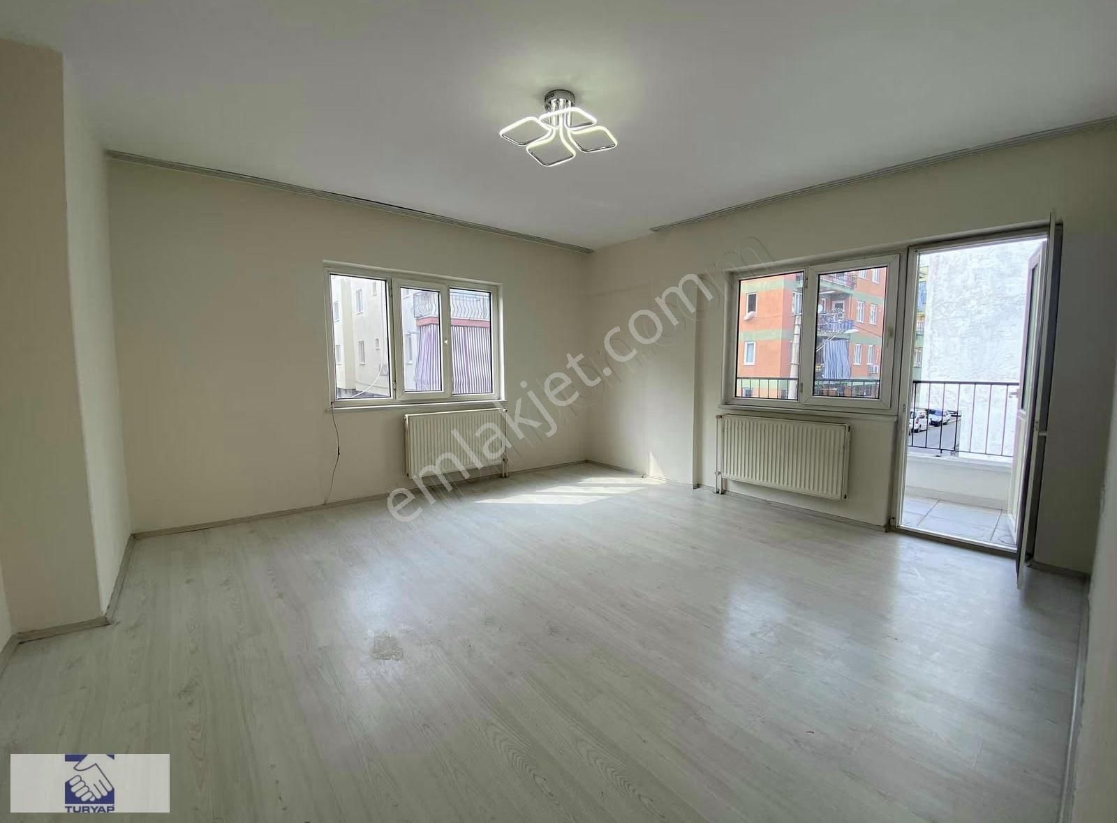 Topraklık Mahallesi'nde Satılık 2+1 Daire