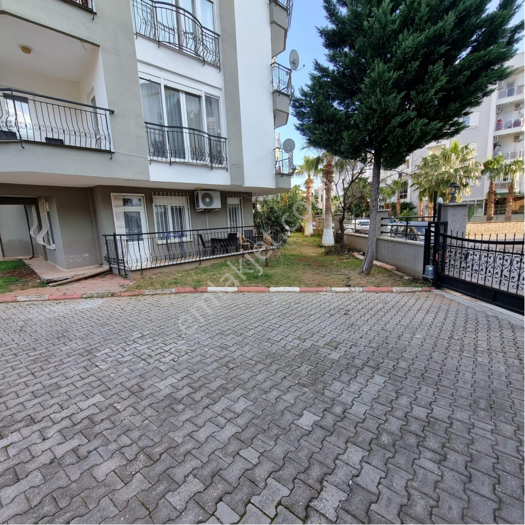 Antalya Konyaaltı Hurma Merkezde Sıte Içı Yüzme Havuzlu 110 Metre² Çok Genış 2 + 1 - Görsel 24