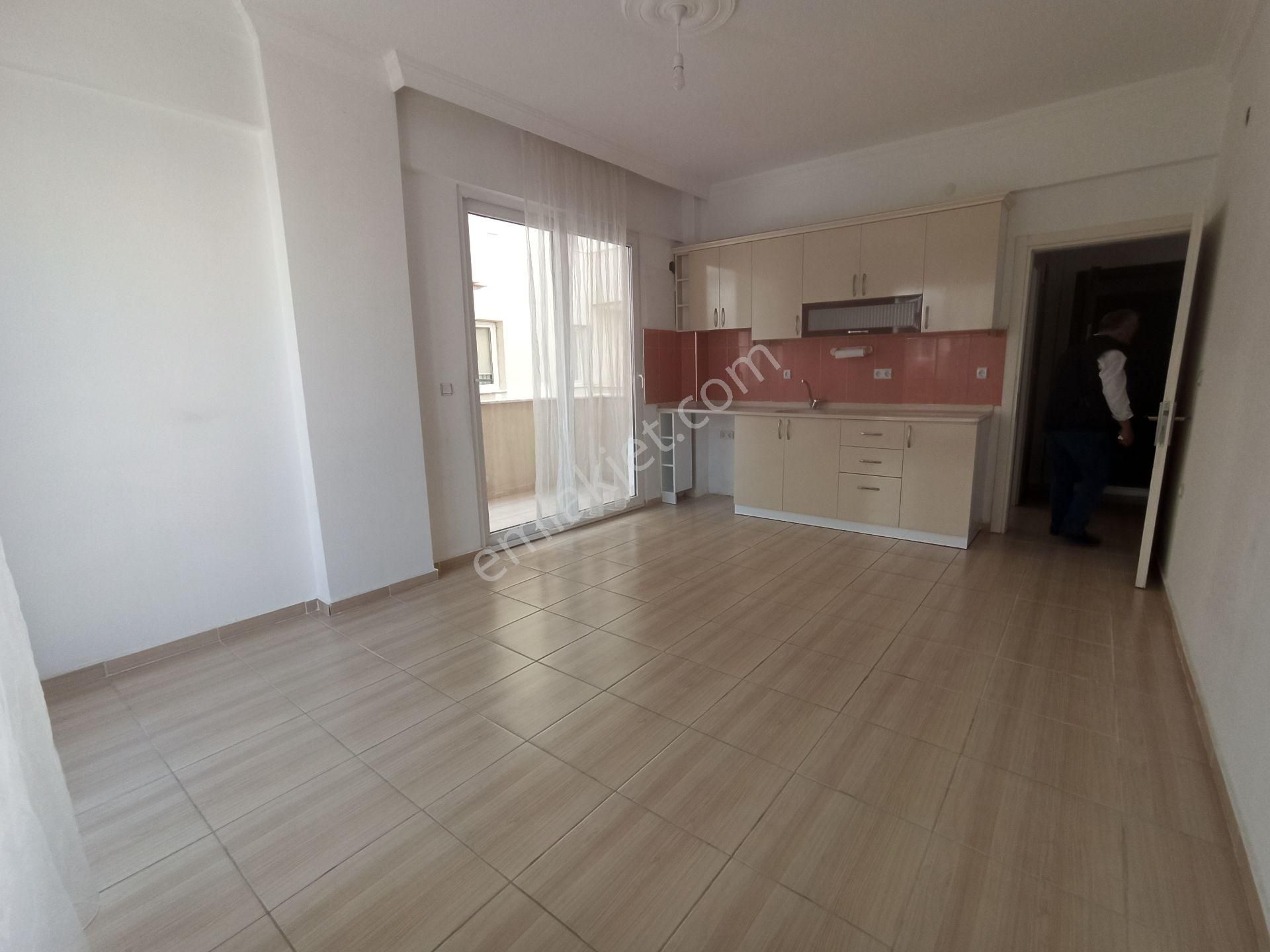 Didim Yeni Avm Yakını Ön Cephe 2+1 Eşyasız Sürekli Kiralık - Görsel 4