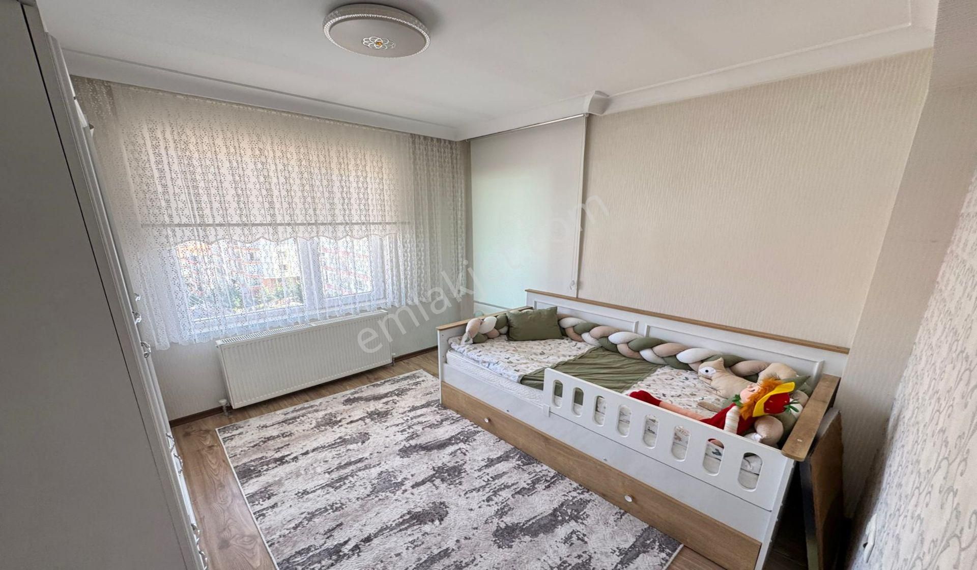 Ataparkda Geniş Balkonlu Yeni Bina Asansörlü 130m2 Geniş Daire - Görsel 16