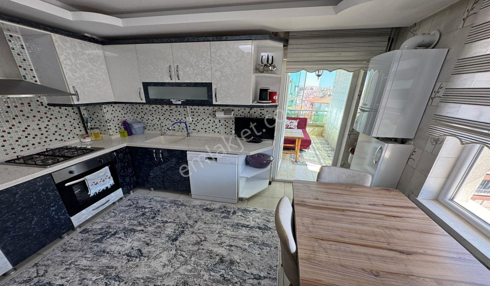 Ataparkda Geniş Balkonlu Yeni Bina Asansörlü 130m2 Geniş Daire - Görsel 3