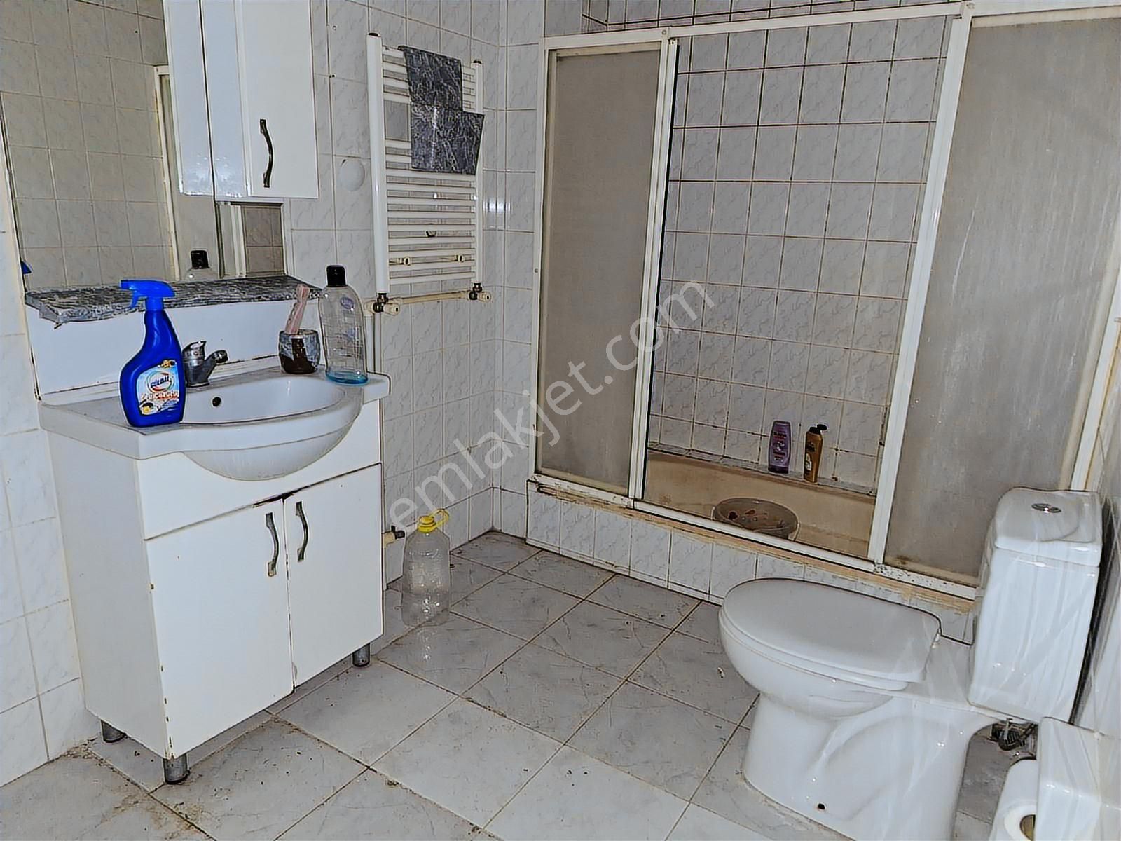 Hürriyette Kiralık 3+1 2.kat Daire - Görsel 5
