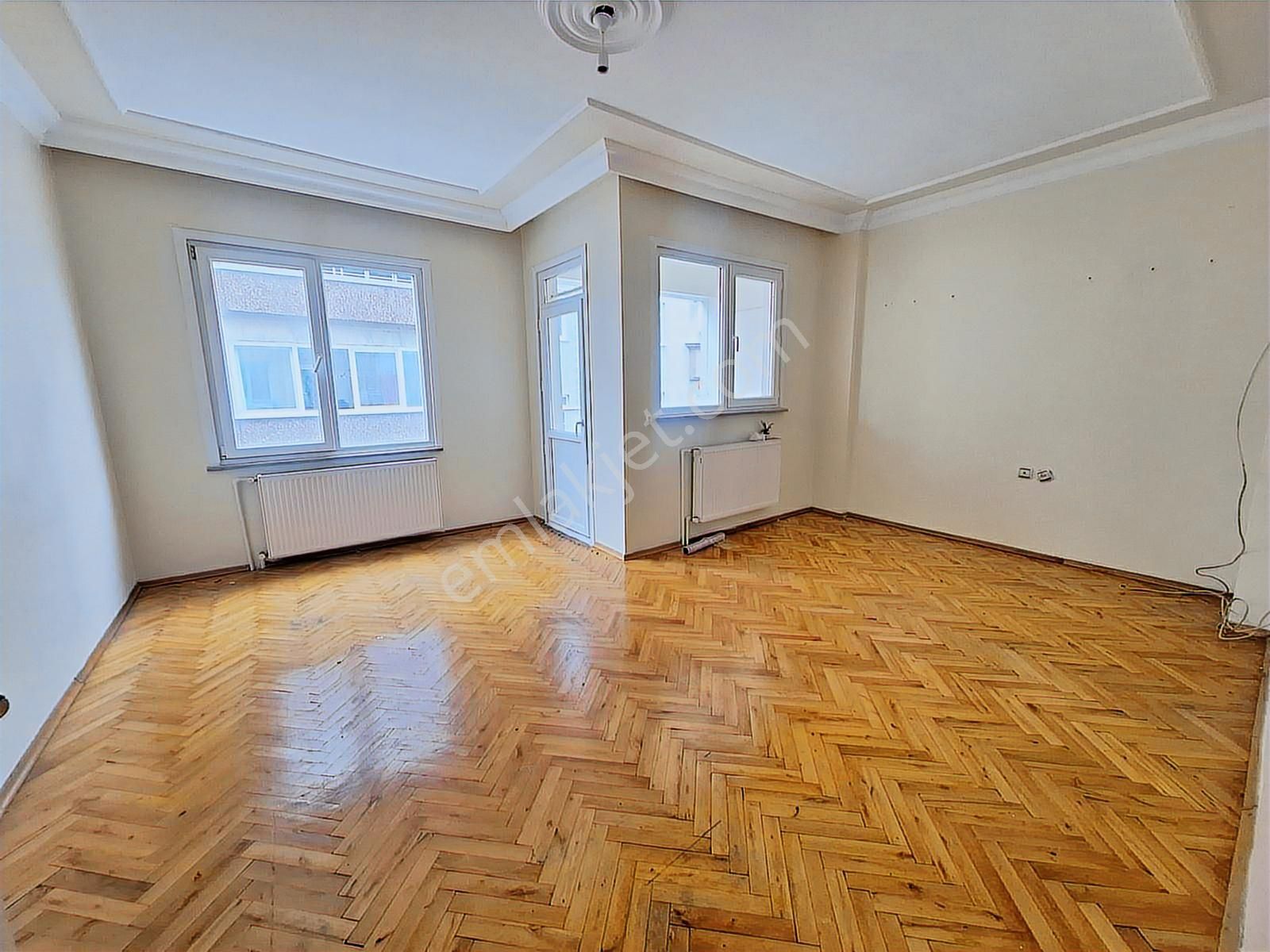 Hürriyette Kiralık 3+1 2.kat Daire - Görsel 9