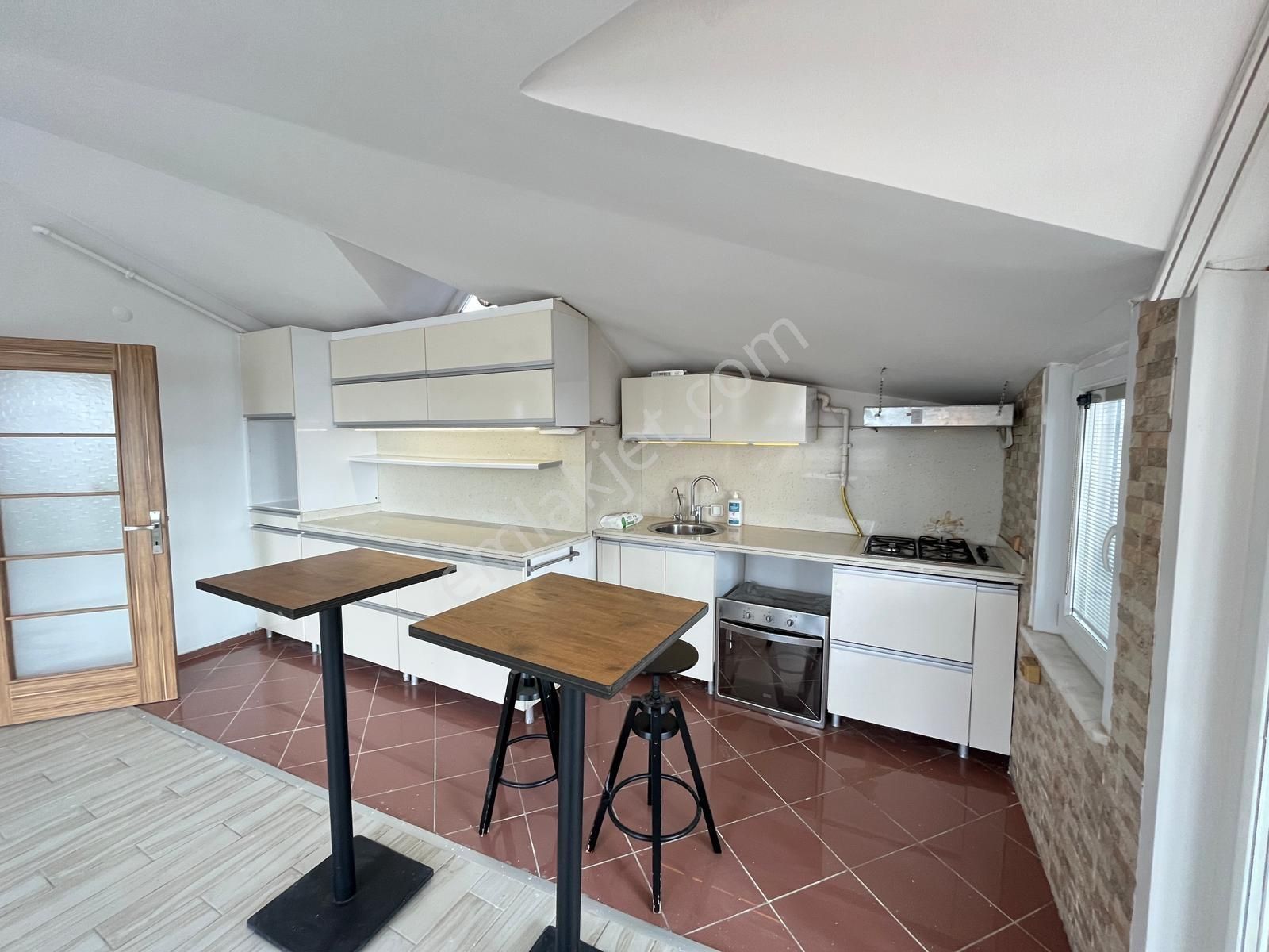 Kozyatağı'nda 330m² Deniz Manzaralı Teraslı Emsalsiz Satılık 3+1 - Görsel 21