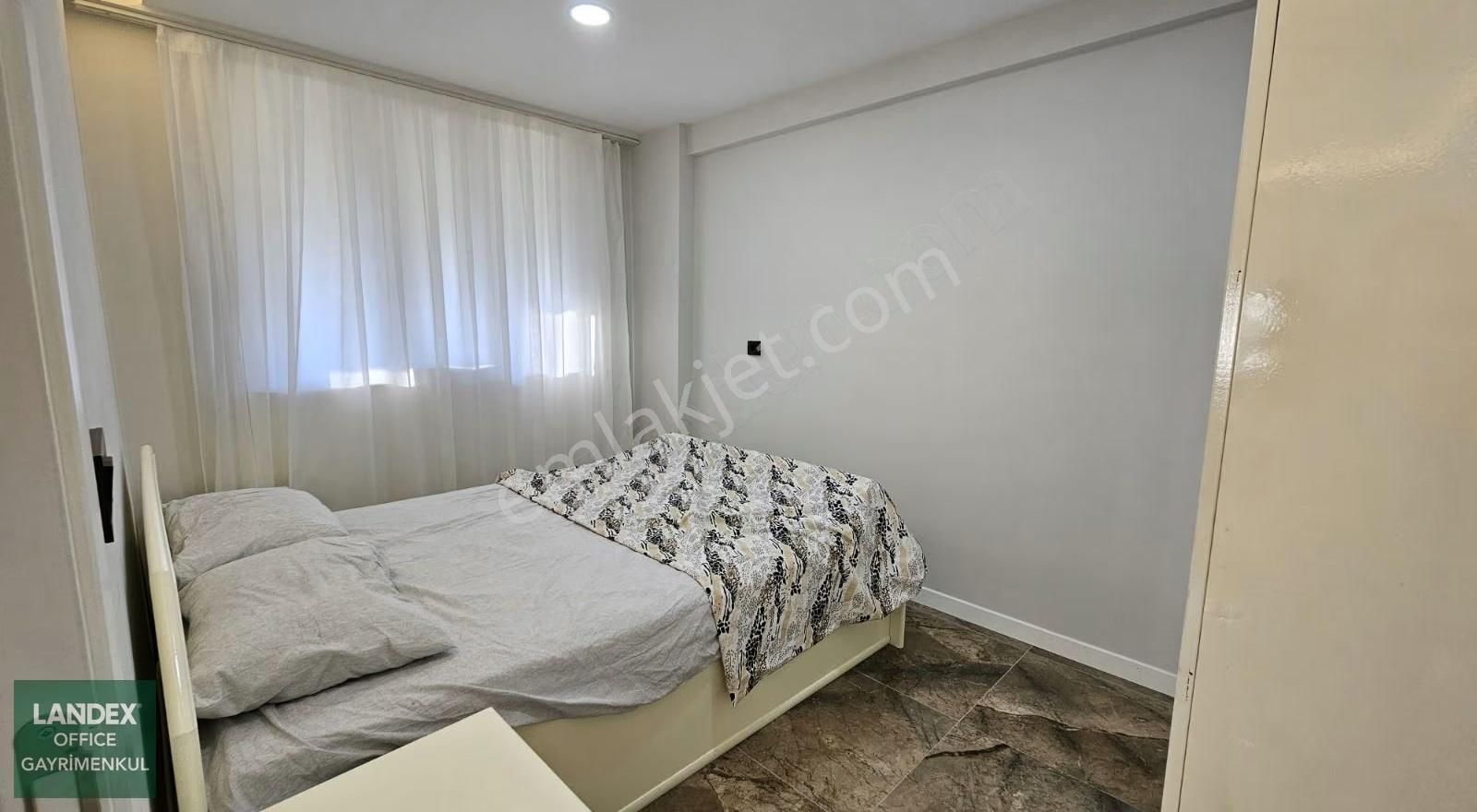Bereketlerde 1+1 Aile Binasında Temiz Kiralık Eşyalı Apart - Görsel 9