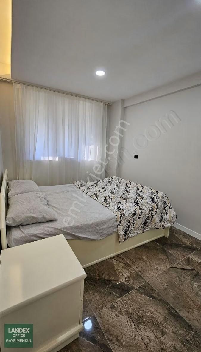 Bereketlerde 1+1 Aile Binasında Temiz Kiralık Eşyalı Apart - Görsel 21