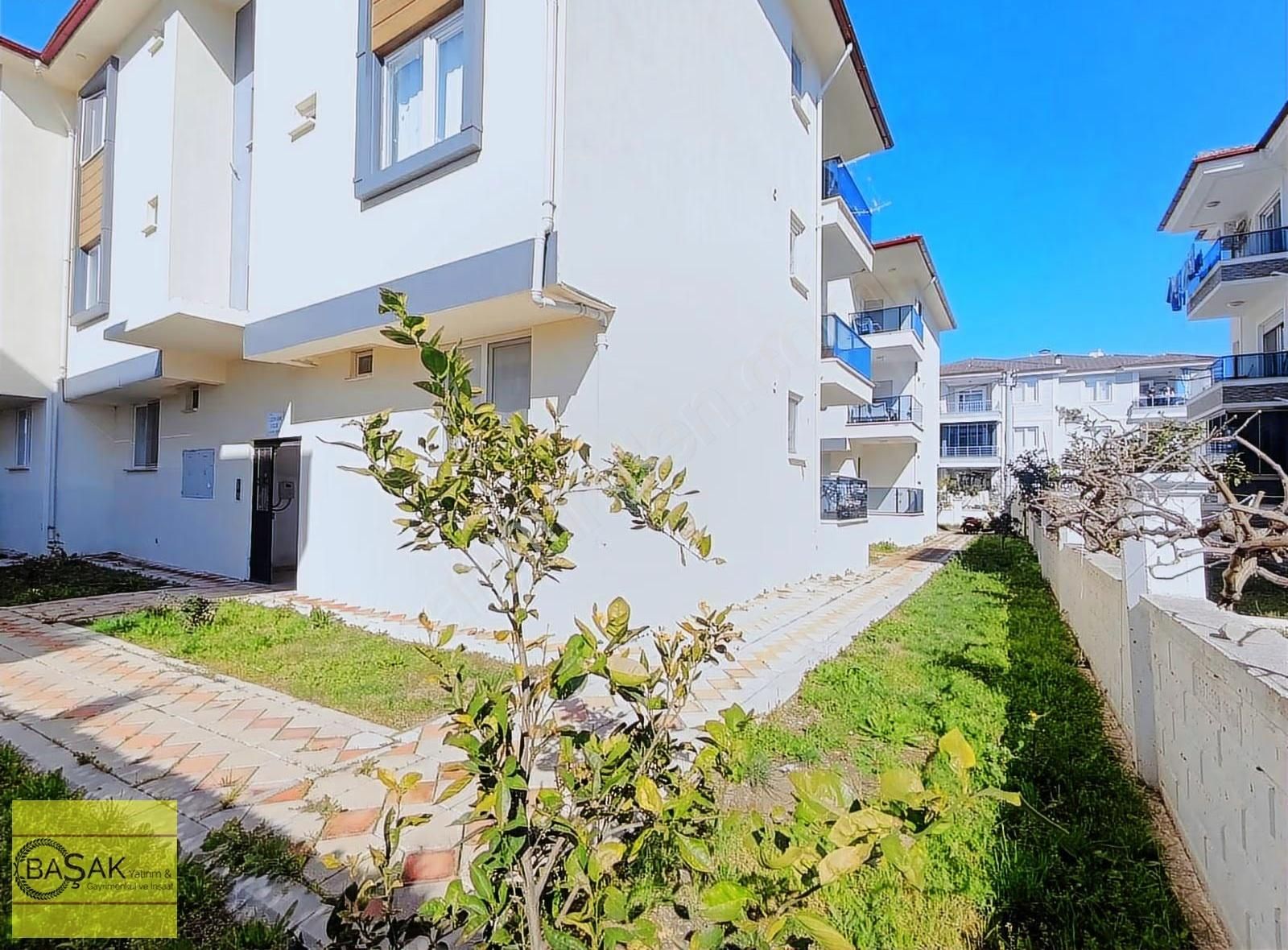 Basak'tan Eşyalı Ve Havuzlu Son 1+1 Lerden - Görsel 23