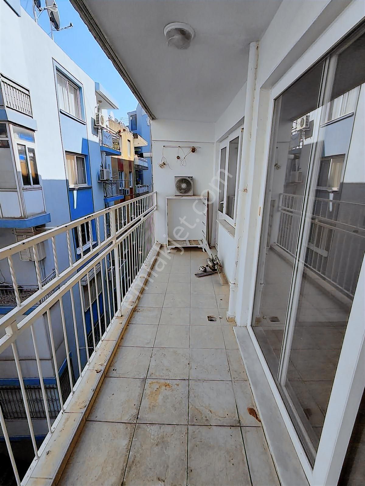 Katip Çelebi Hastanesi Yakını 3+1 Arakat Geniş Daire - Görsel 35