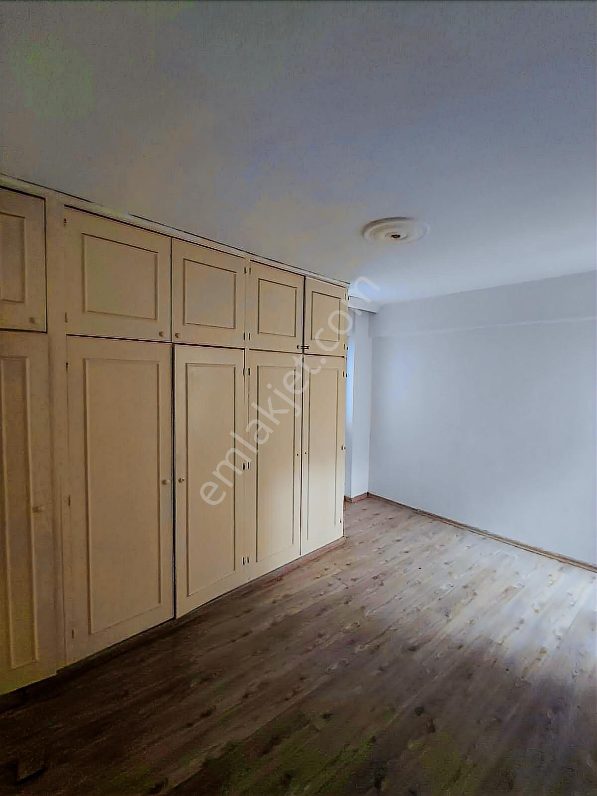 Katip Çelebi Hastanesi Yakını 3+1 Arakat Geniş Daire - Görsel 2