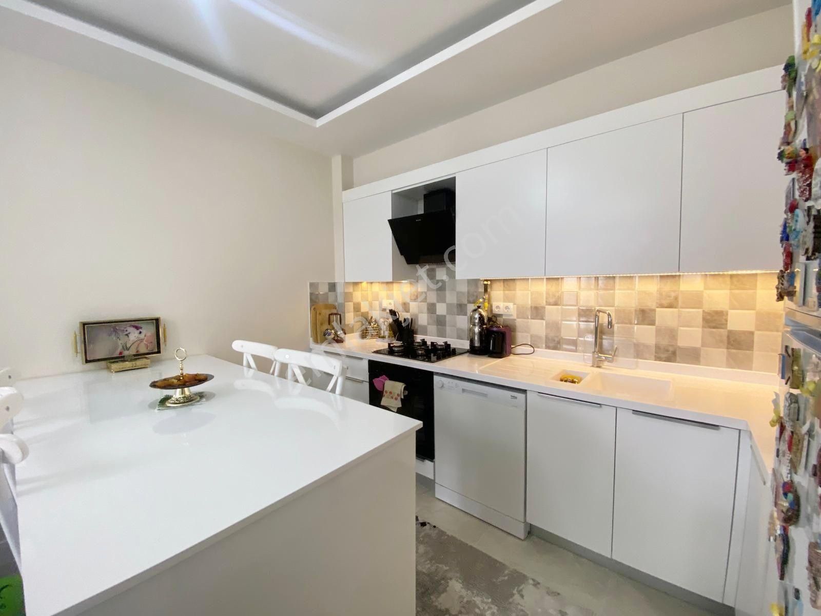 Adana Çukurova Kabasakalda Havuzlu Site İçerisinde Süper Lüx 2+1 Çift Banyo Giyinme Odalı - Görsel 3