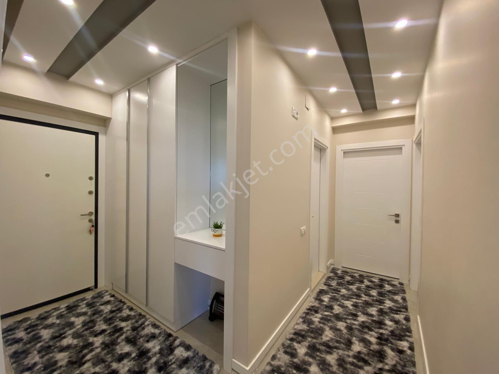 Adana Çukurova Kabasakalda Havuzlu Site İçerisinde Süper Lüx 2+1 Çift Banyo Giyinme Odalı - Görsel 22