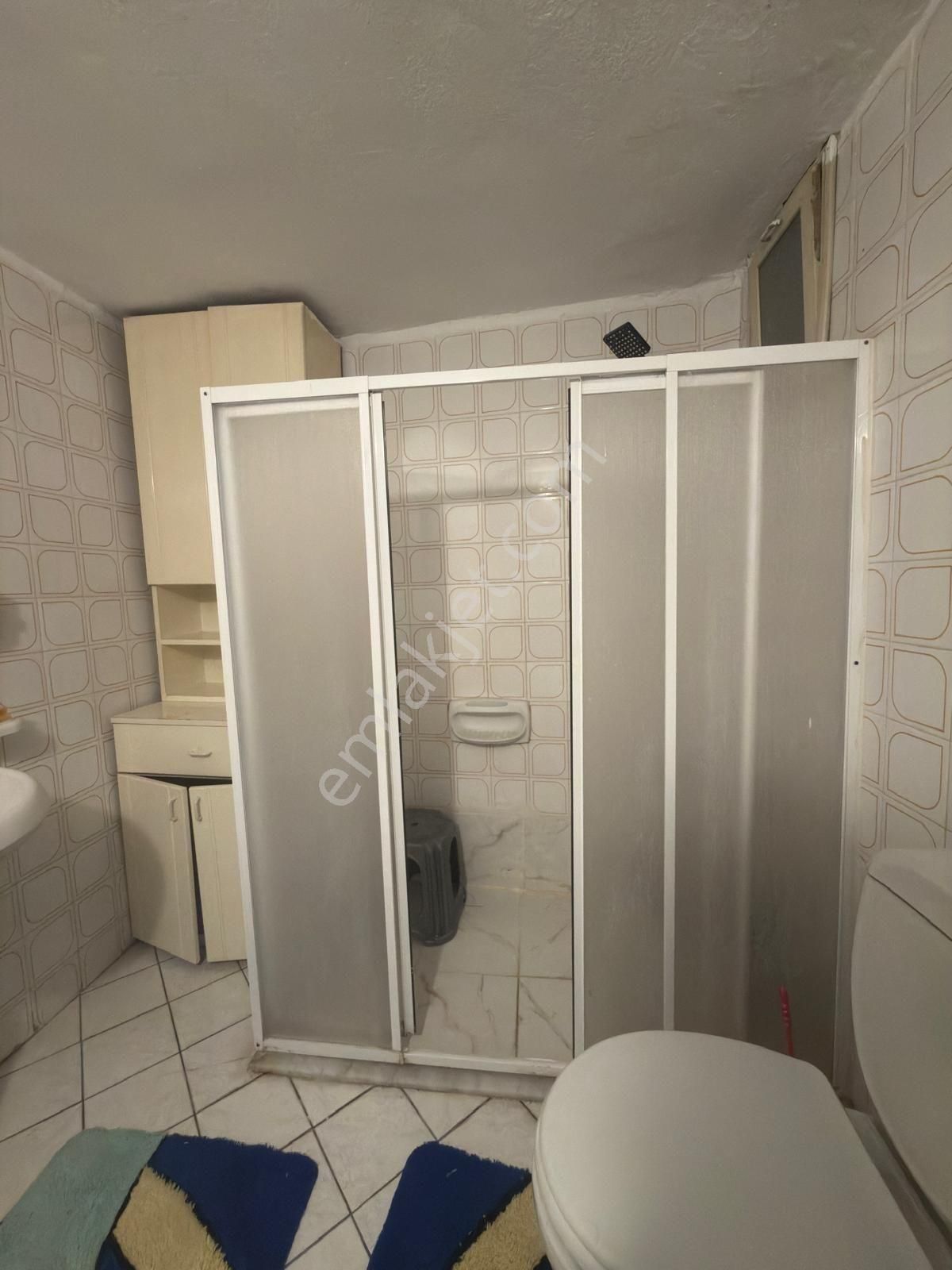 Saadet Korkmaz'dan Merkezde Denize 50 Metre Ayrı Mutfaklı Kiralık 3+1 - Görsel 20