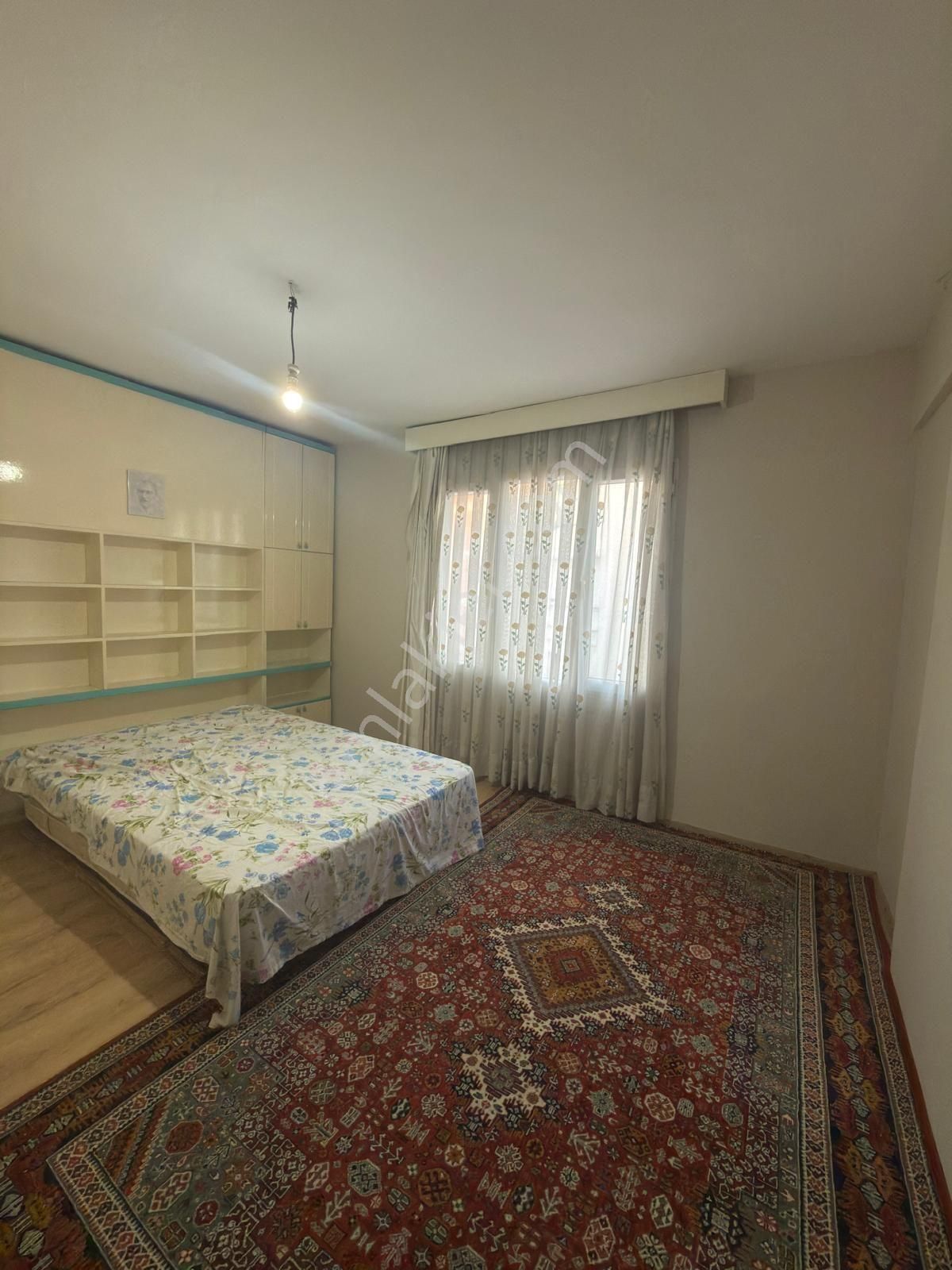 Saadet Korkmaz'dan Merkezde Denize 50 Metre Ayrı Mutfaklı Kiralık 3+1 - Görsel 29