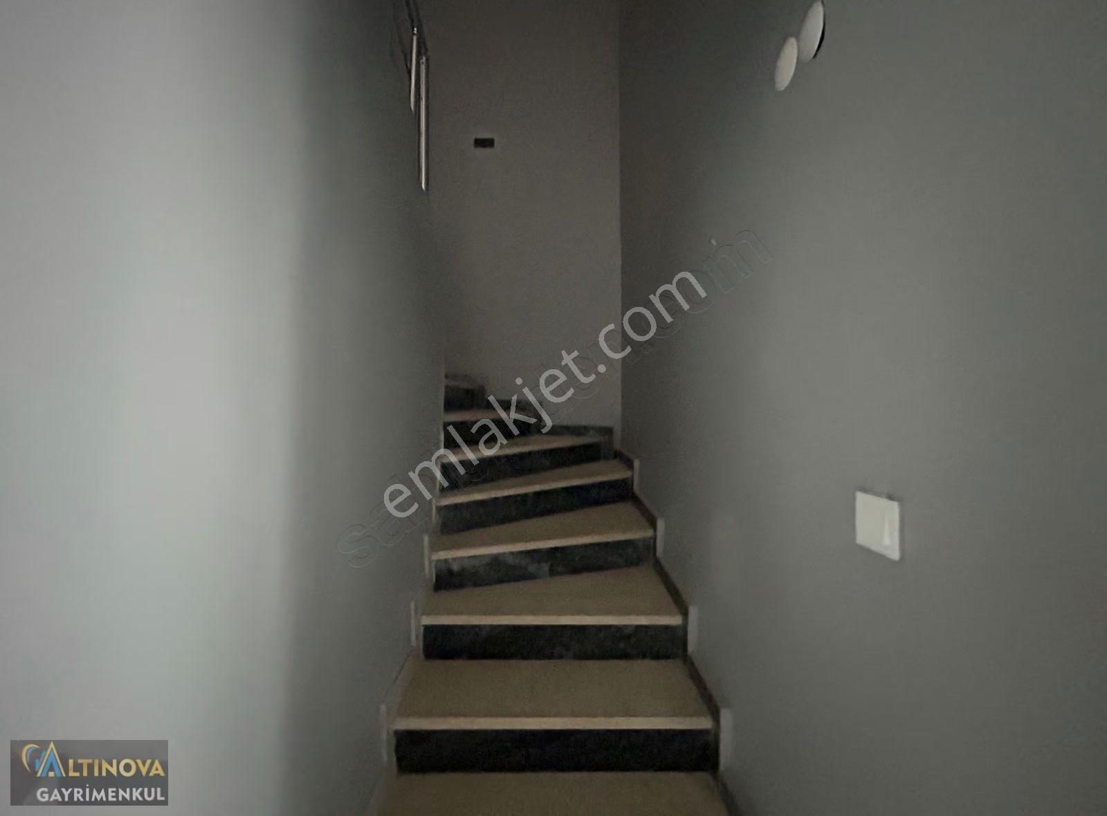 Keçiörende Full Yapılı 3 Banyolu Geniş Kiralık 4+1 Dublex Daire - Görsel 19