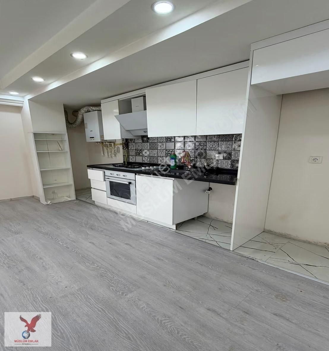 Müslüm Emlaktan Avcılarda 2+1 Sıfır Kapalı Otoparklı Ön Cephe - Görsel 23