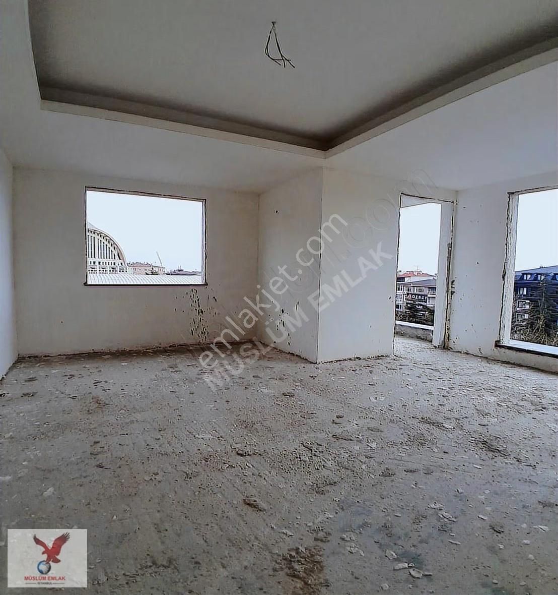 Müslüm Emlaktan Reşitpaşa Caddesinde Sıfır 3+1 Gözde Daire - Görsel 3