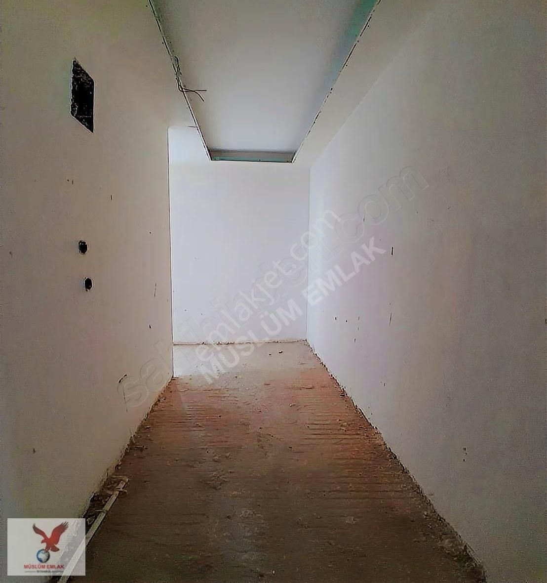 Müslüm Emlaktan Reşitpaşa Caddesinde Sıfır 3+1 Gözde Daire - Görsel 33