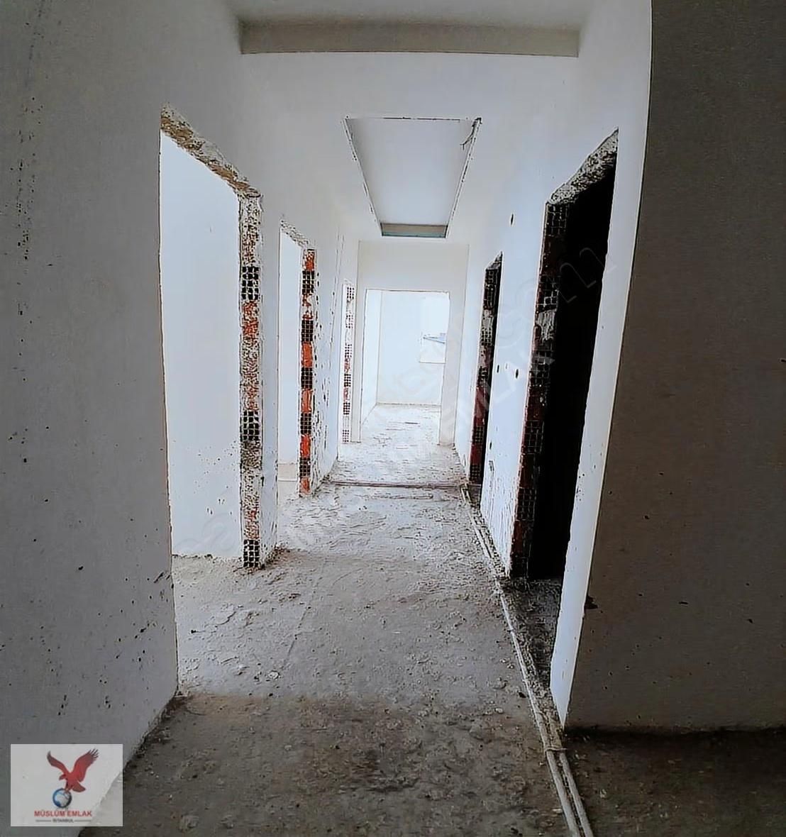 Müslüm Emlaktan Reşitpaşa Caddesinde Sıfır 3+1 Gözde Daire - Görsel 19