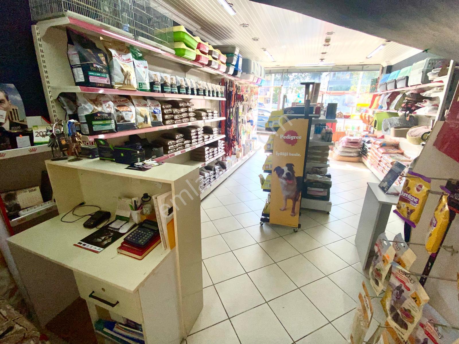 Arga'dan Buca Tıp Merkezi Çaprazında 30m2 Satılık Dükkan - Görsel 3