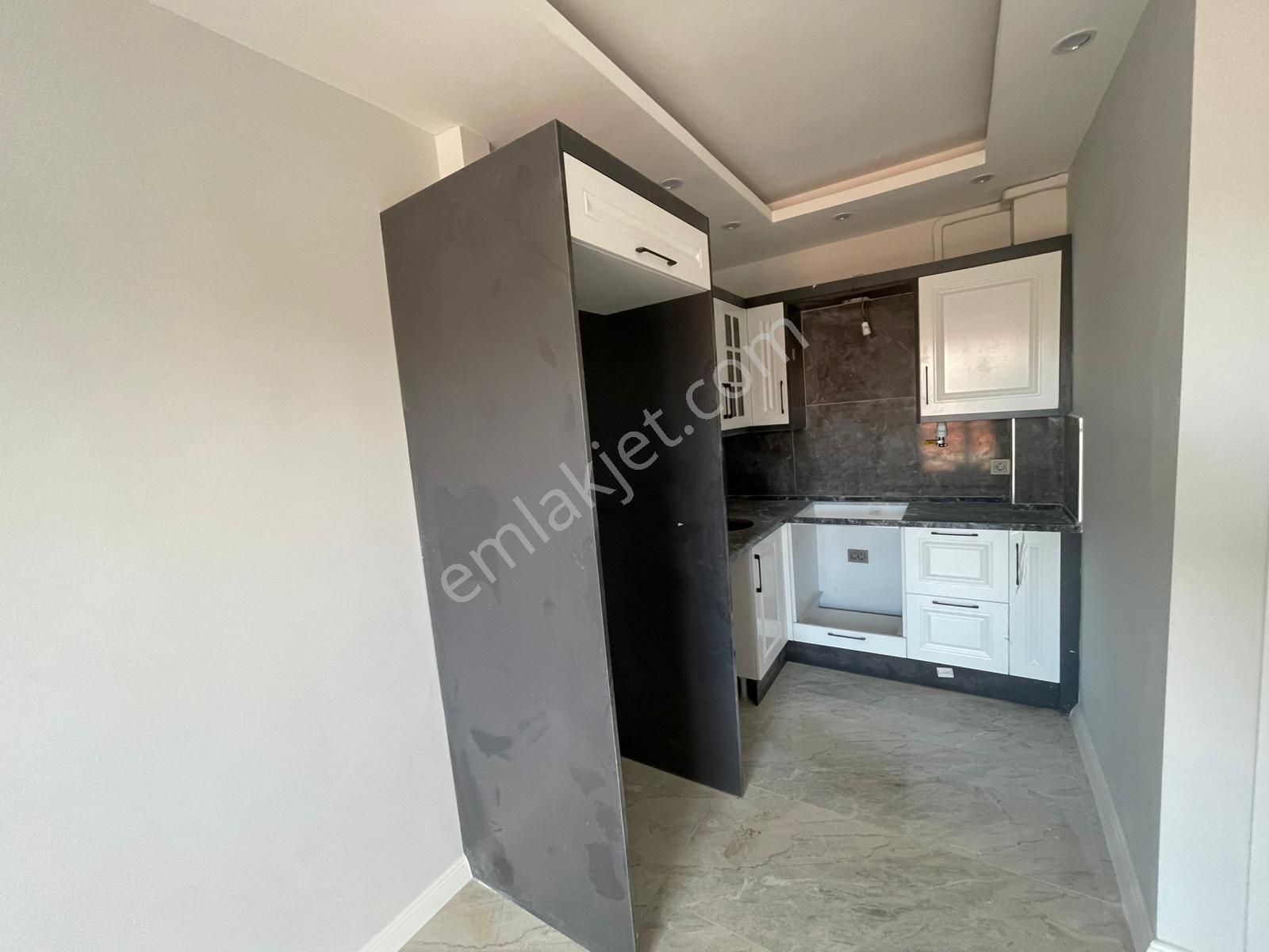 Manisa Yunusemre Muradiyede Satılık 1+1 Daire - Görsel 14
